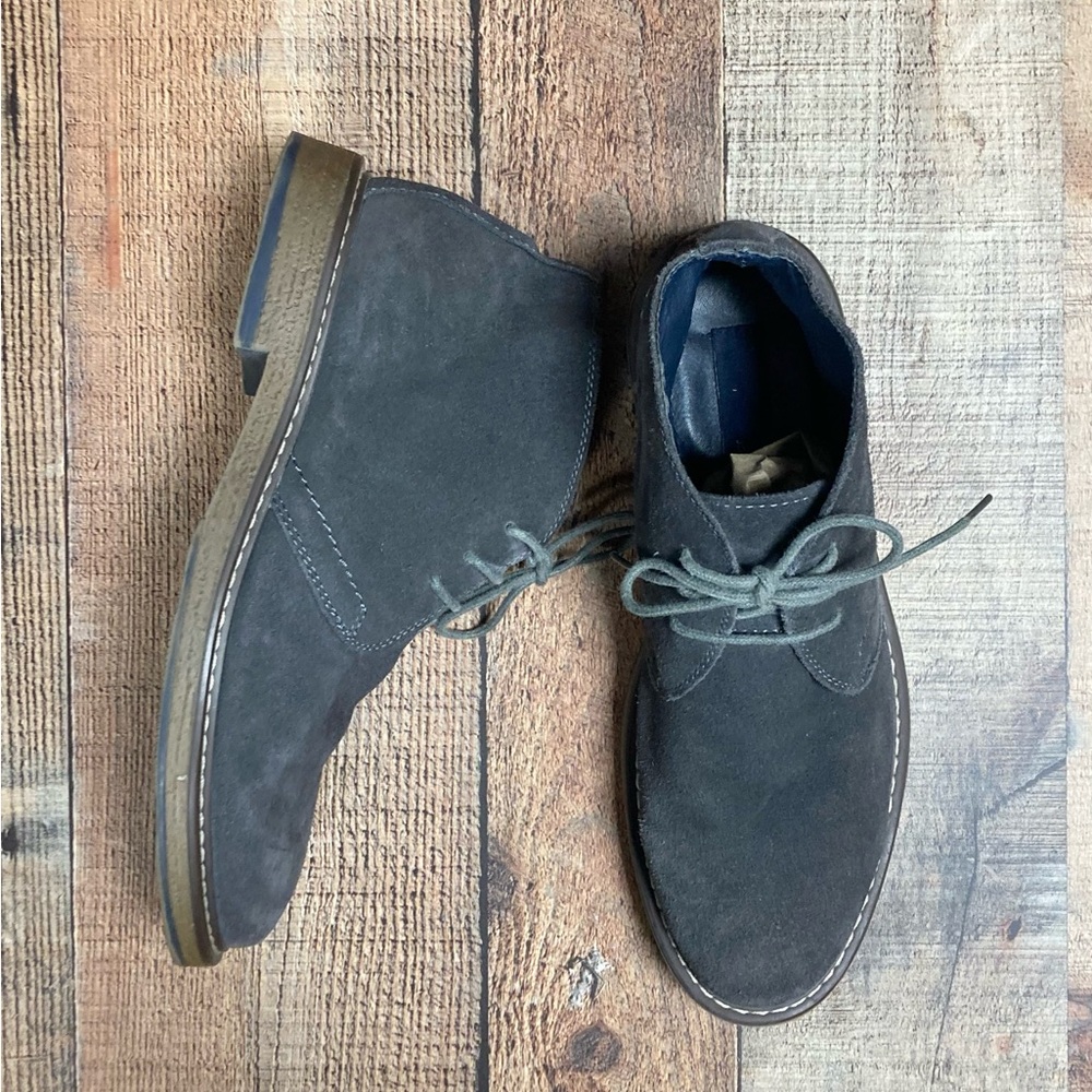 Men's Dark Gray Suede Chukka Boots - Stylish Lace-Up Casual Shoes